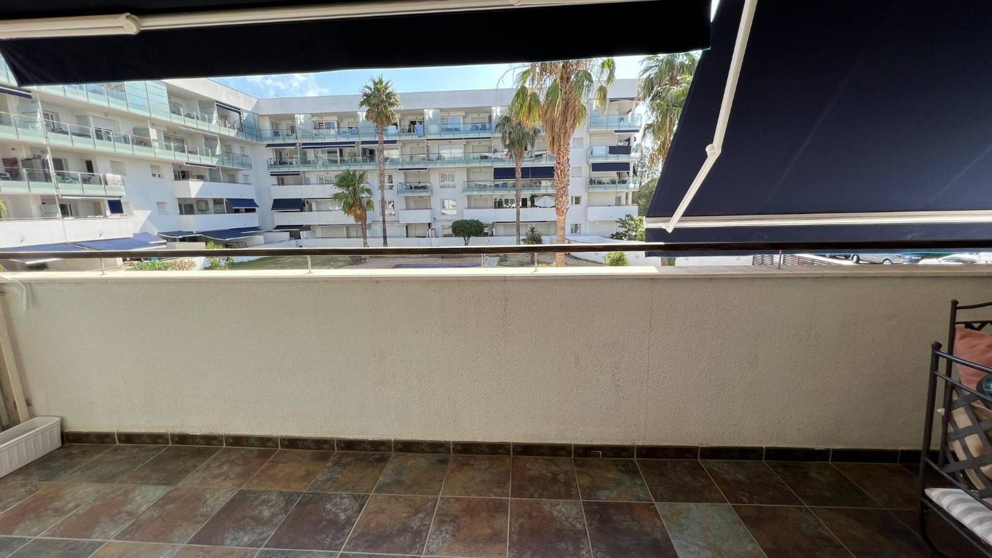 Bonito Apartamento Con Parking Y Piscina En Roses Av-53 Luaran gambar